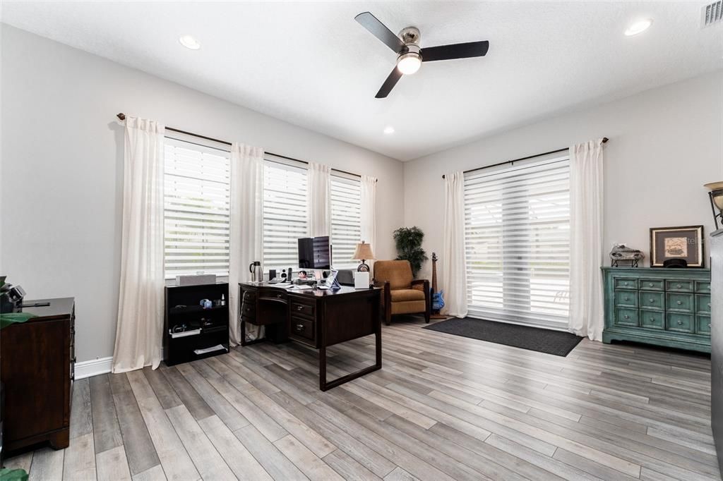 Home Office, Interior, Recessed Lighting, Wood Texture Flooring