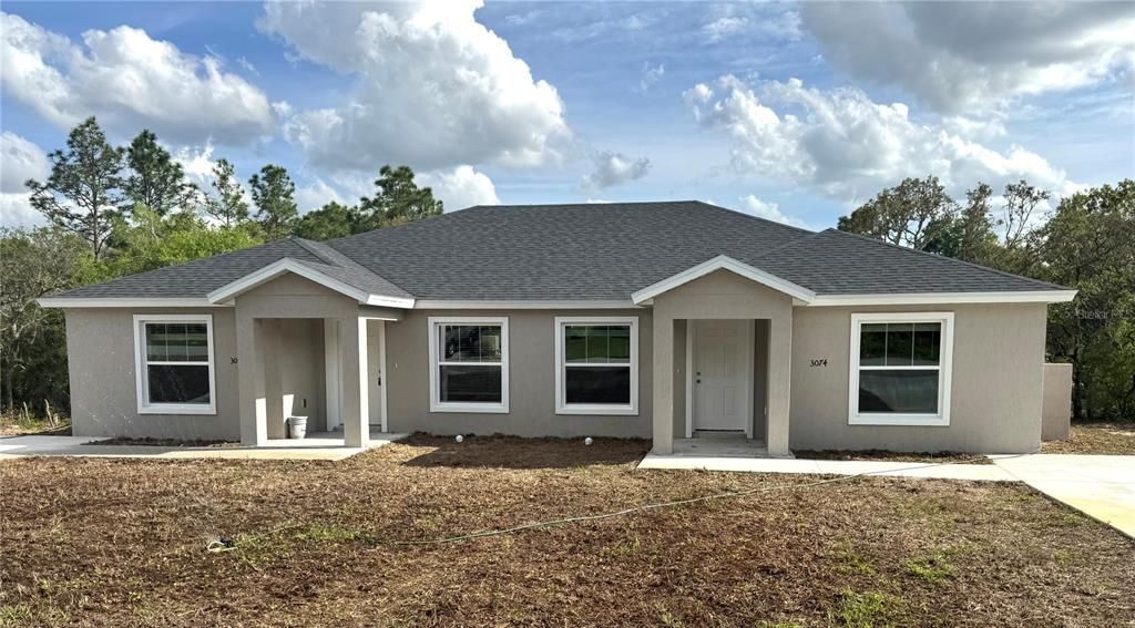 Exterior, Facade, Ranch