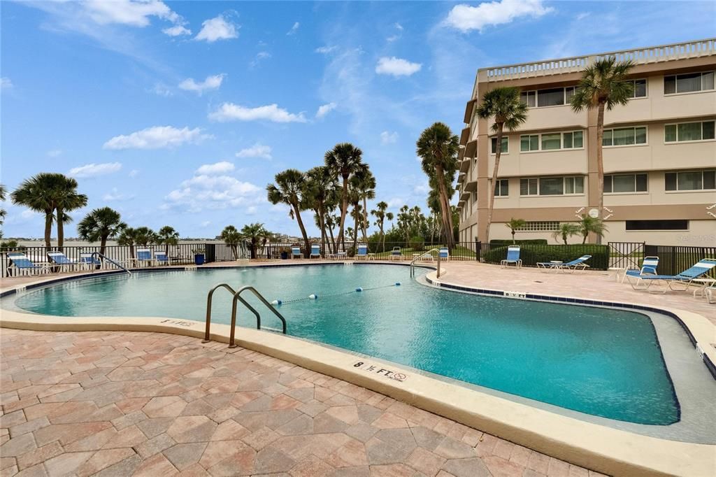 Exterior, Pool