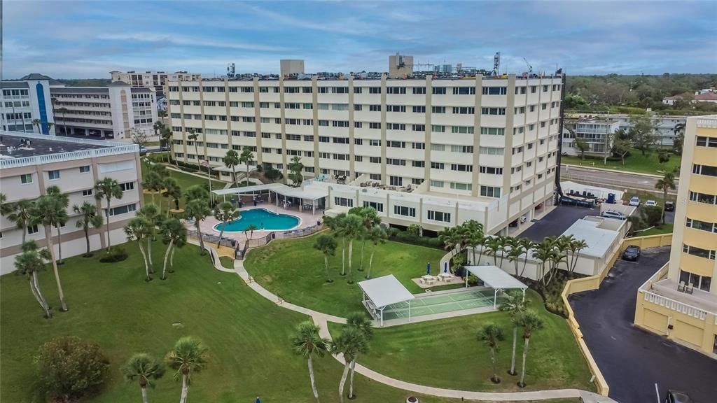 Exterior, Drone