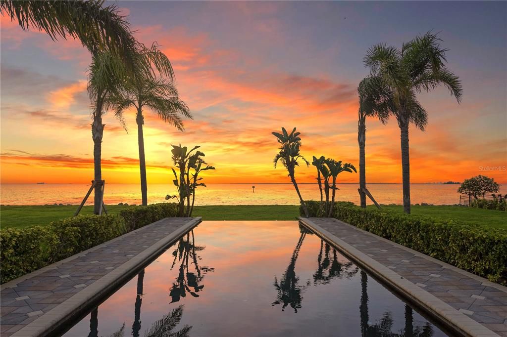 Exterior, Pool, Water