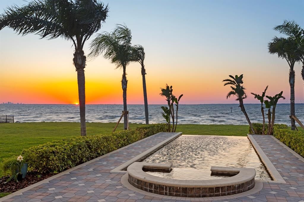 Exterior, Pool, Water