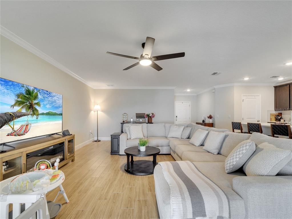 Interior, Living room, Recessed Lighting, Wood Texture Flooring