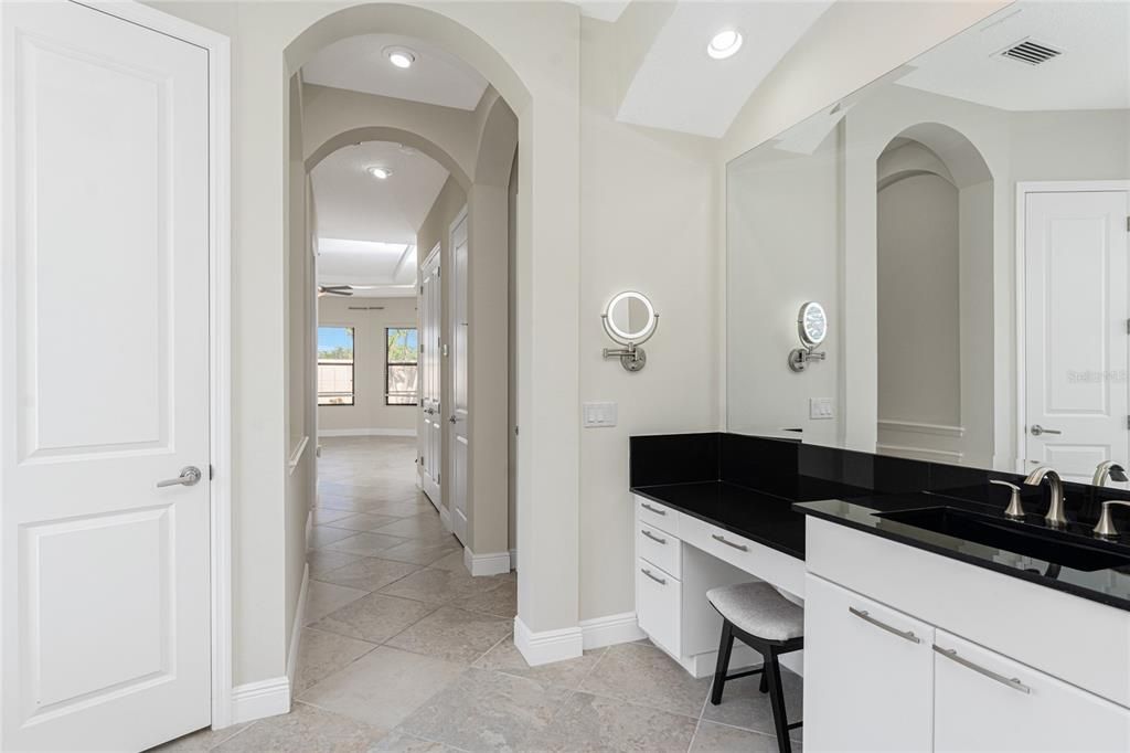 Bathroom, Interior, Recessed Lighting