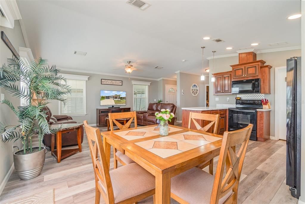 Dining room, Interior, Kitchen, Pendant Lights, Recessed Lighting, Wood Texture Flooring