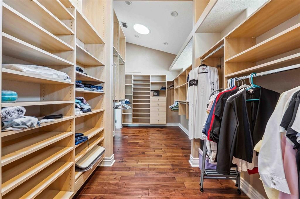 Interior, Recessed Lighting, Walk-in Closets, Wood Texture Flooring