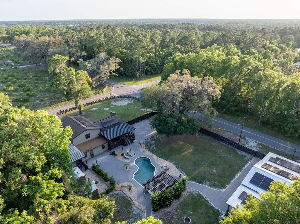 Exterior, Drone