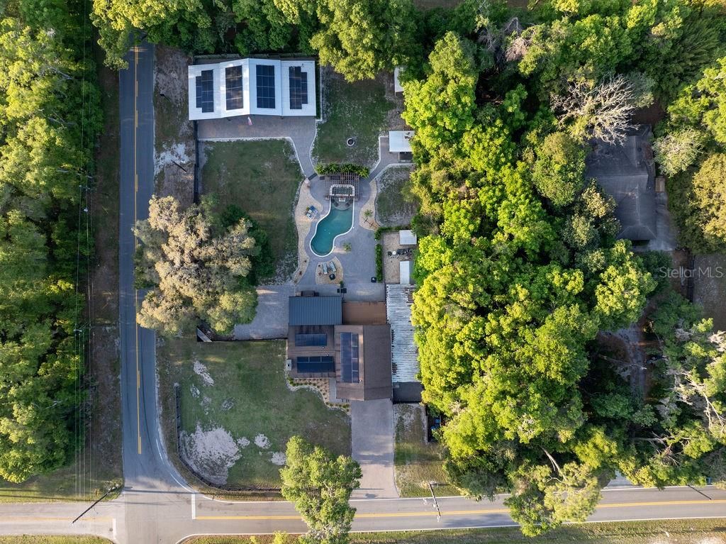 Exterior, Drone