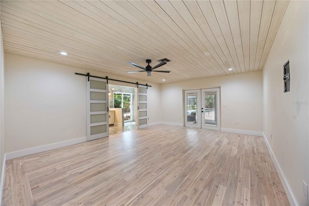 Empty room, Interior, Recessed Lighting, Wood Texture Flooring