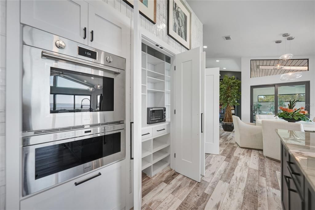 Interior, Kitchen, Living room, Pendant Lights, Recessed Lighting, Stainless Steel Appliances, Wood Texture Flooring
