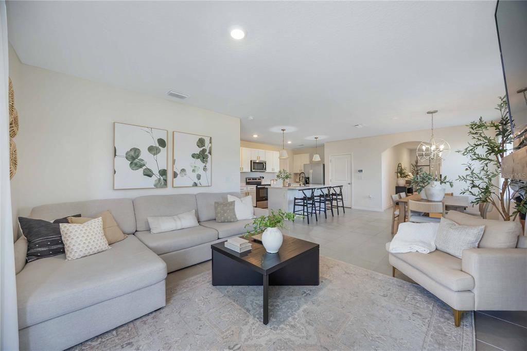 Dining room, Interior, Kitchen, Living room, Pendant Lights, Recessed Lighting, Stainless Steel Appliances