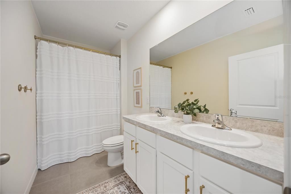 Bathroom, Dual Sink Vanities, Interior