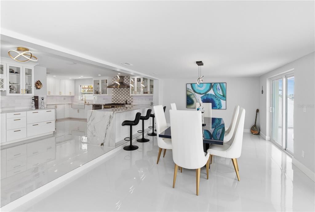 Dining room, Interior, Kitchen, Pendant Lights, Recessed Lighting