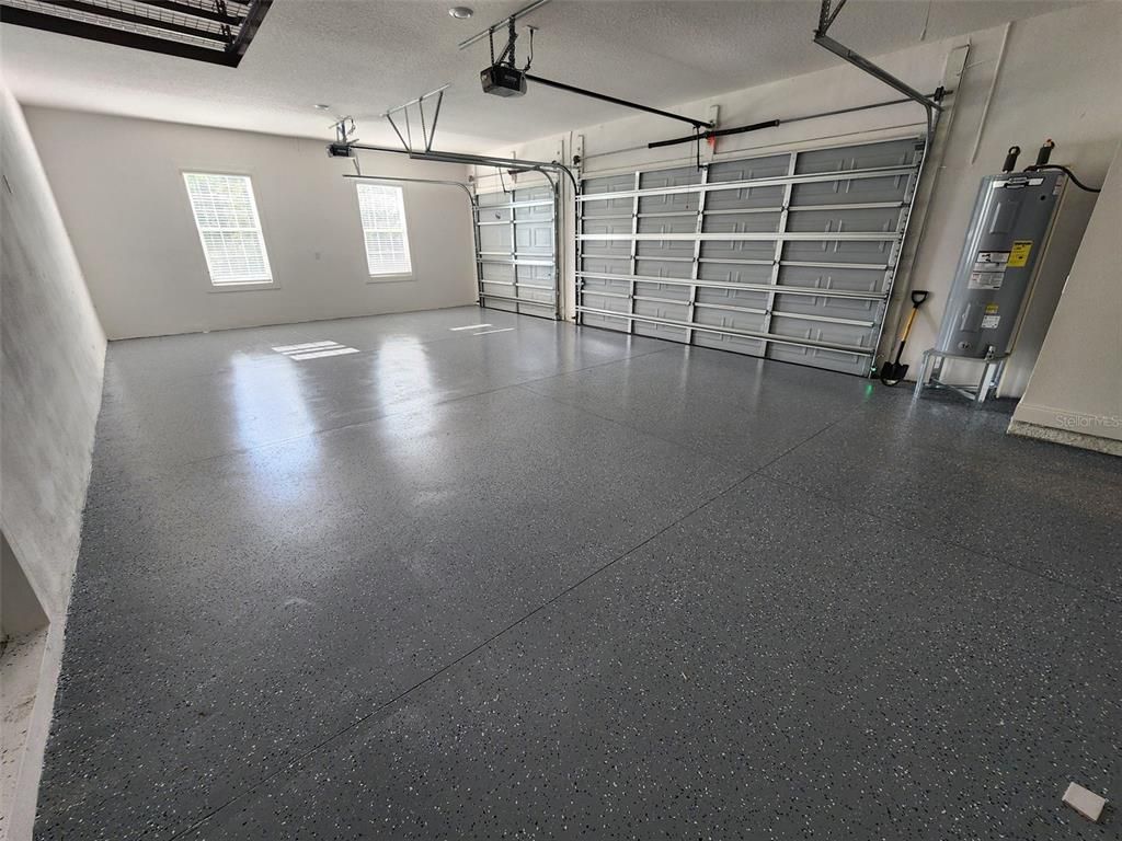 Garage, Interior