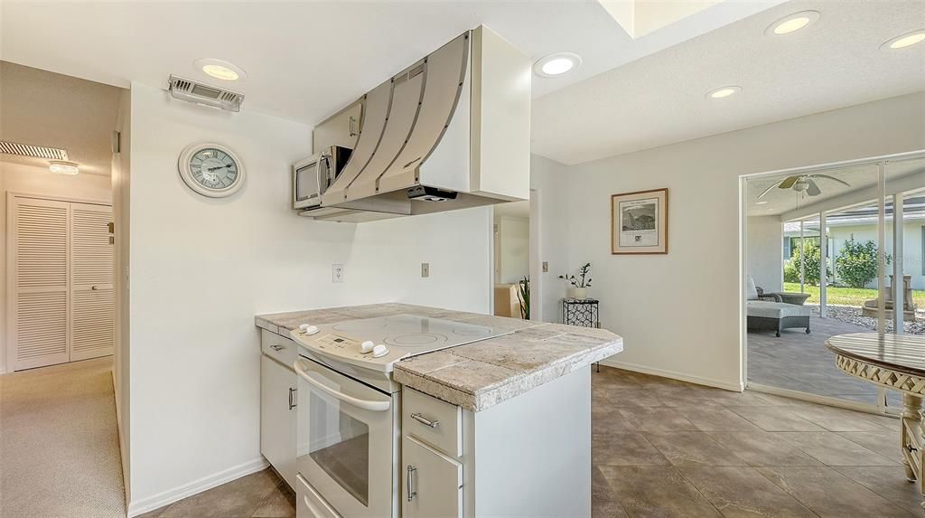 Interior, Kitchen, Recessed Lighting