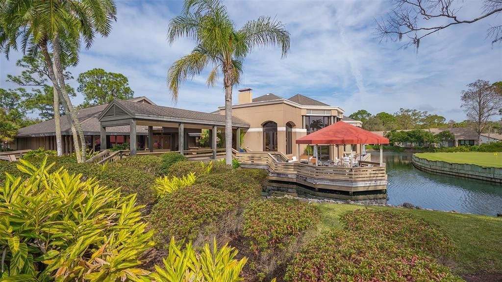Exterior, Lake