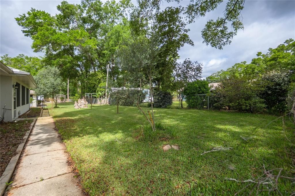 Backyard, Exterior