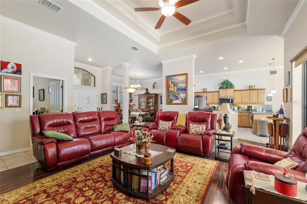 Interior, Kitchen, Living room, Pendant Lights, Recessed Lighting, Wood Texture Flooring