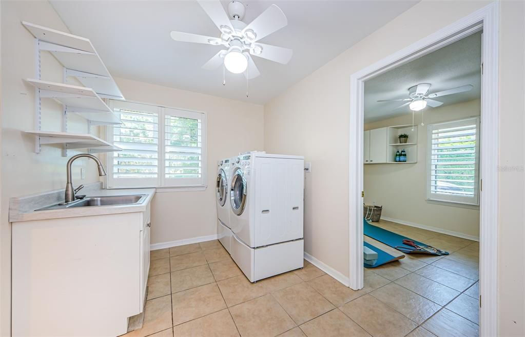 Interior, Washer
