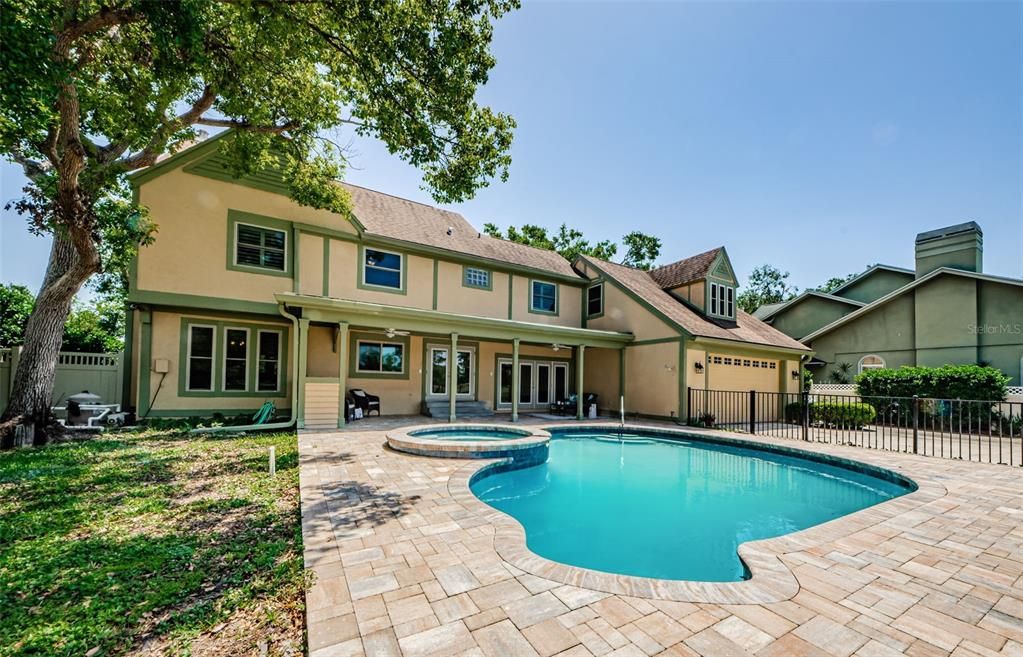 Exterior, Pool