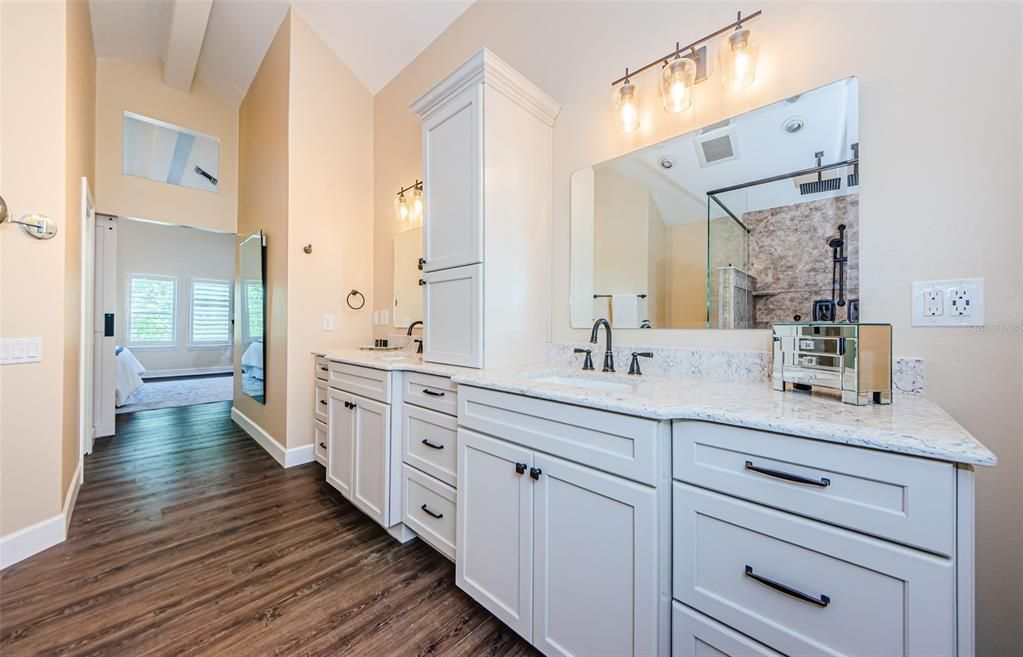 Bathroom, Dual Sink Vanities, Interior, Wood Texture Flooring