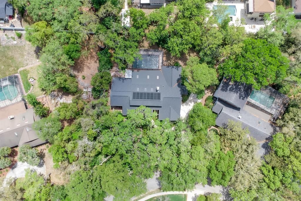 Exterior, Drone