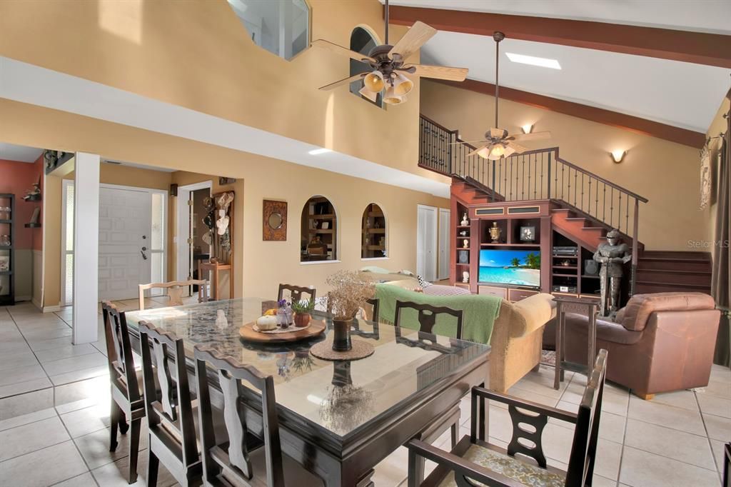 Dining room, Interior, Living room, Recessed Lighting