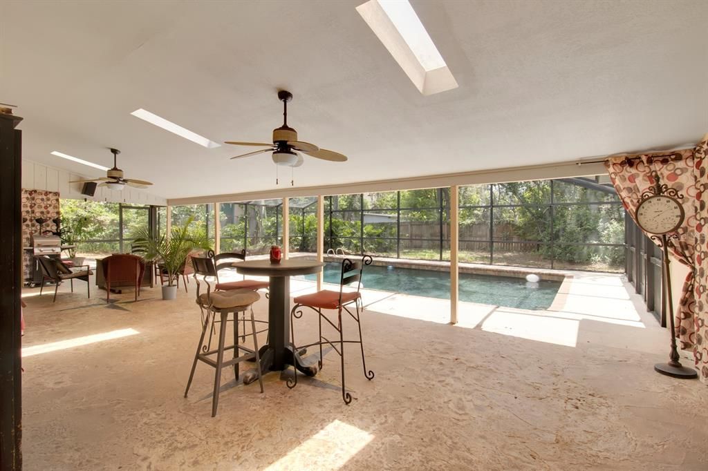 Dining room, Interior, Pool, Sun Room
