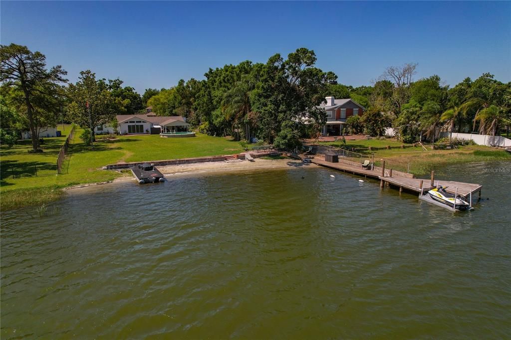 Exterior, Lake