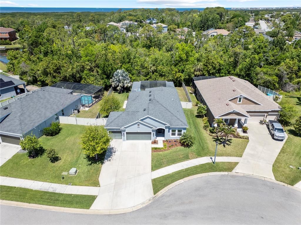Exterior, Drone