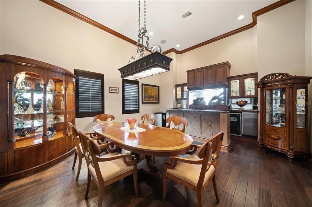 Dining room, Interior, Kitchen, Pendant Lights, Recessed Lighting, Wood Texture Flooring