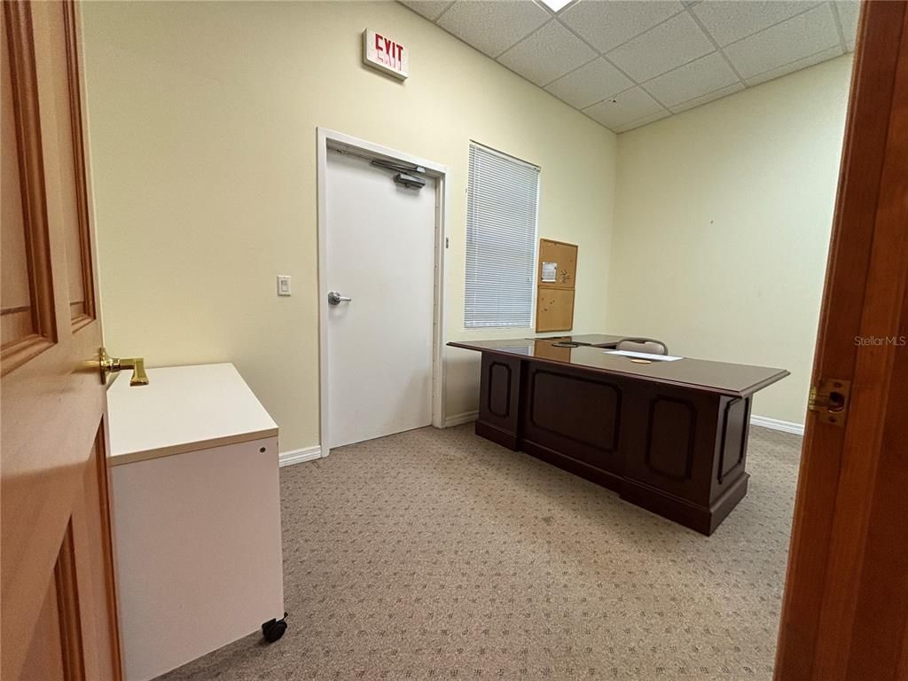 Home Office, Interior