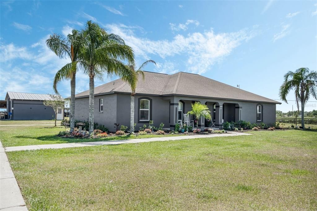 Backyard, Exterior