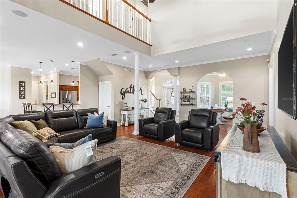 Dining room, Interior, Kitchen, Living room, Pendant Lights, Recessed Lighting, Wood Texture Flooring
