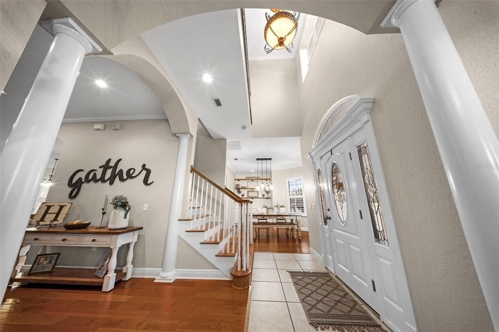 Chandelier, Dining room, Interior, Pendant Lights, Wood Texture Flooring