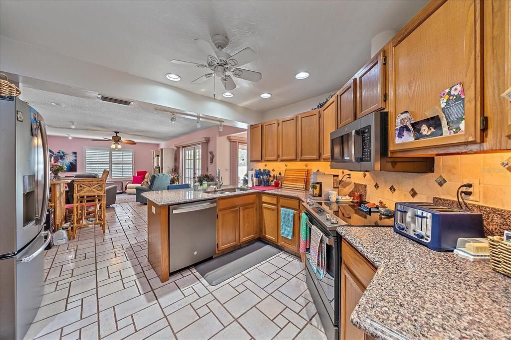Dining room, Interior, Kitchen, Recessed Lighting