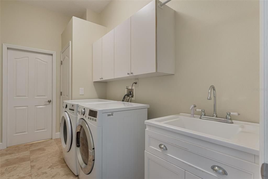 Interior, Washer