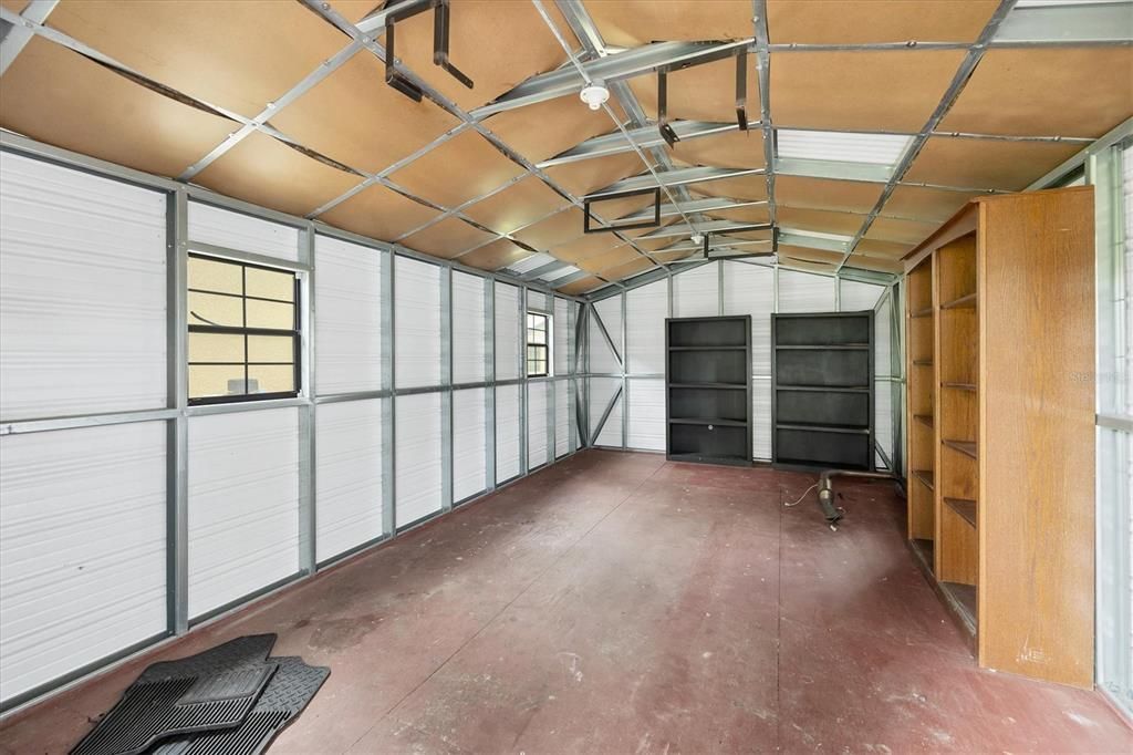 Garage, Interior