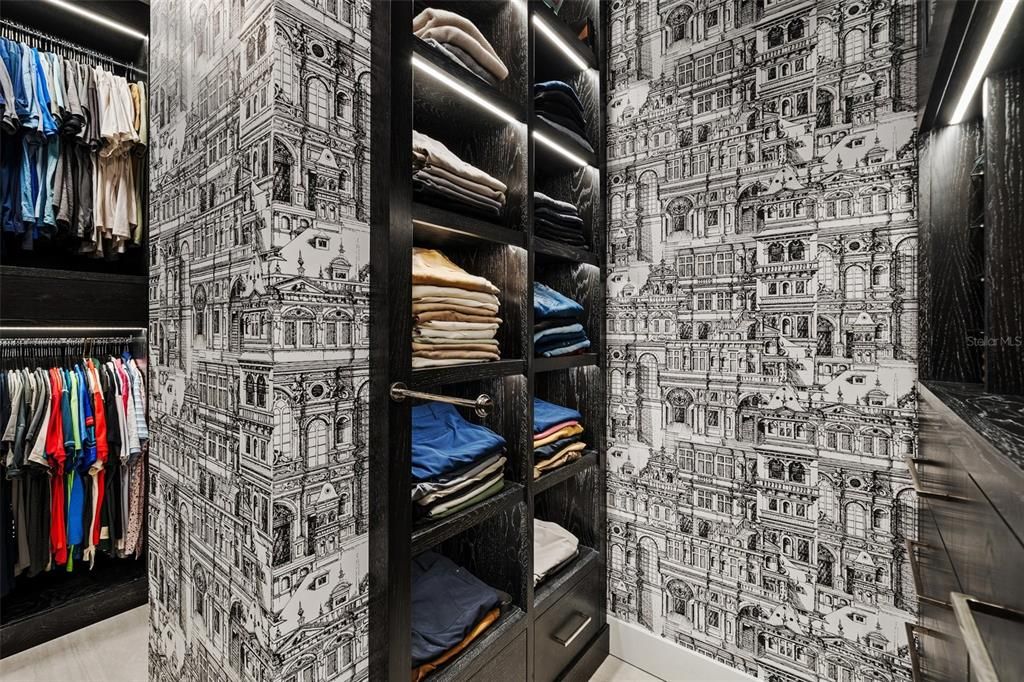 Interior, Walk-in Closets