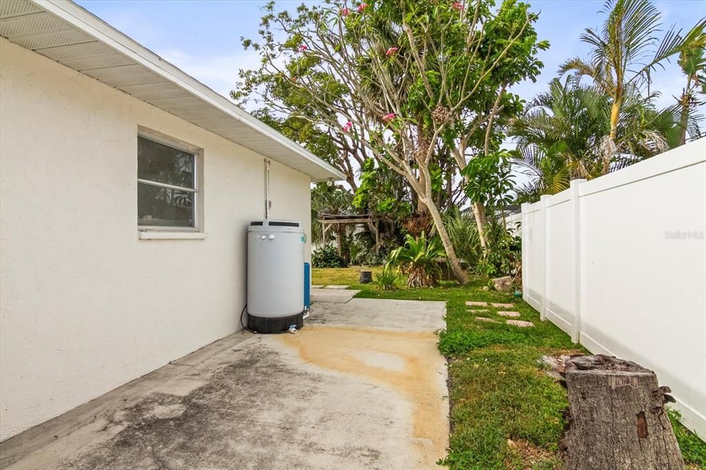 Backyard, Exterior