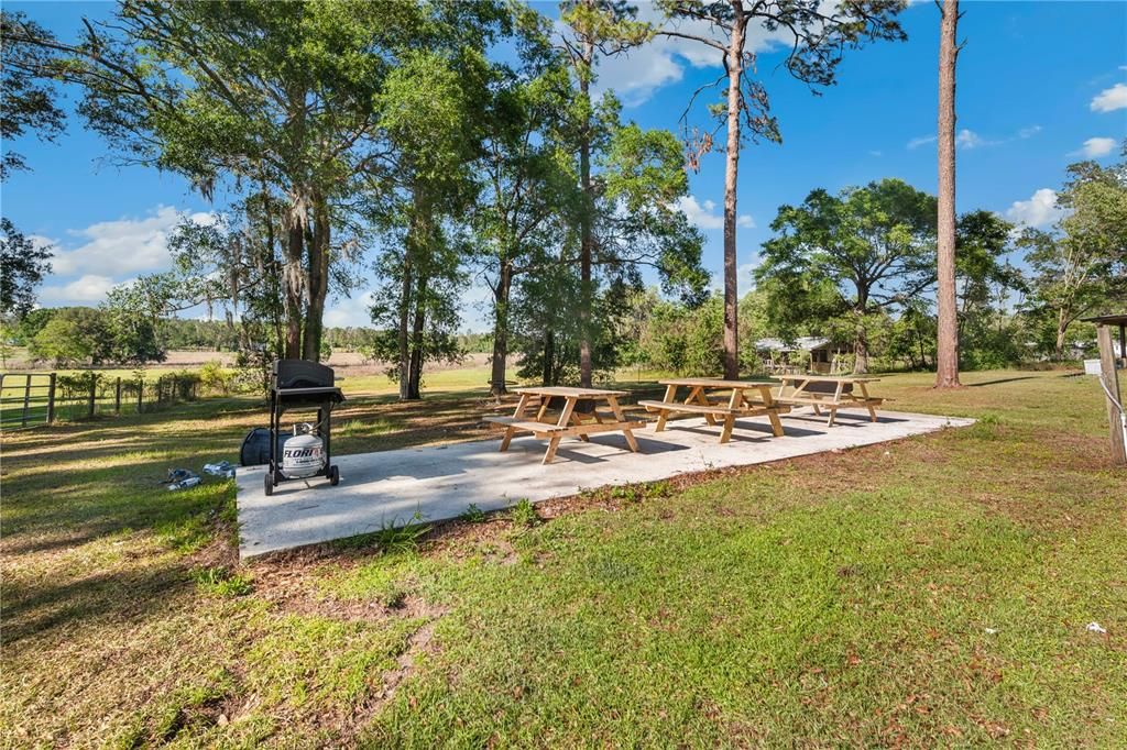 Backyard, Exterior