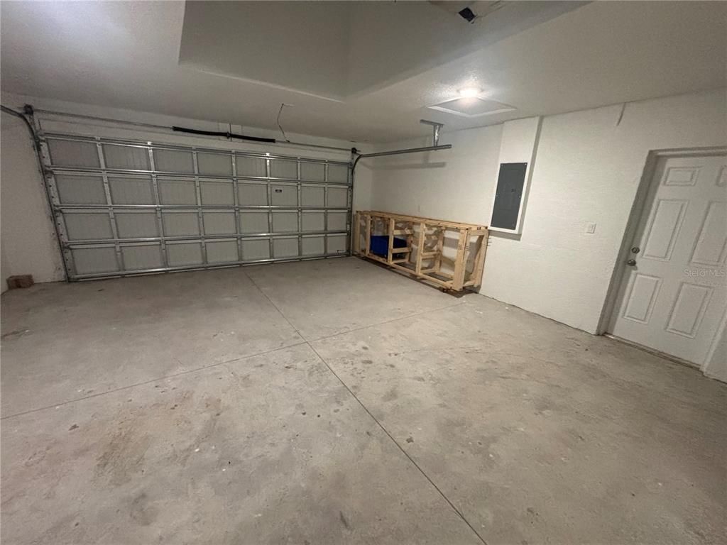 Garage, Interior