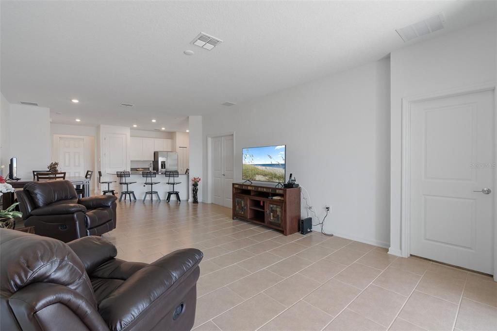 Interior, Kitchen, Living room, Recessed Lighting, Stainless Steel Appliances