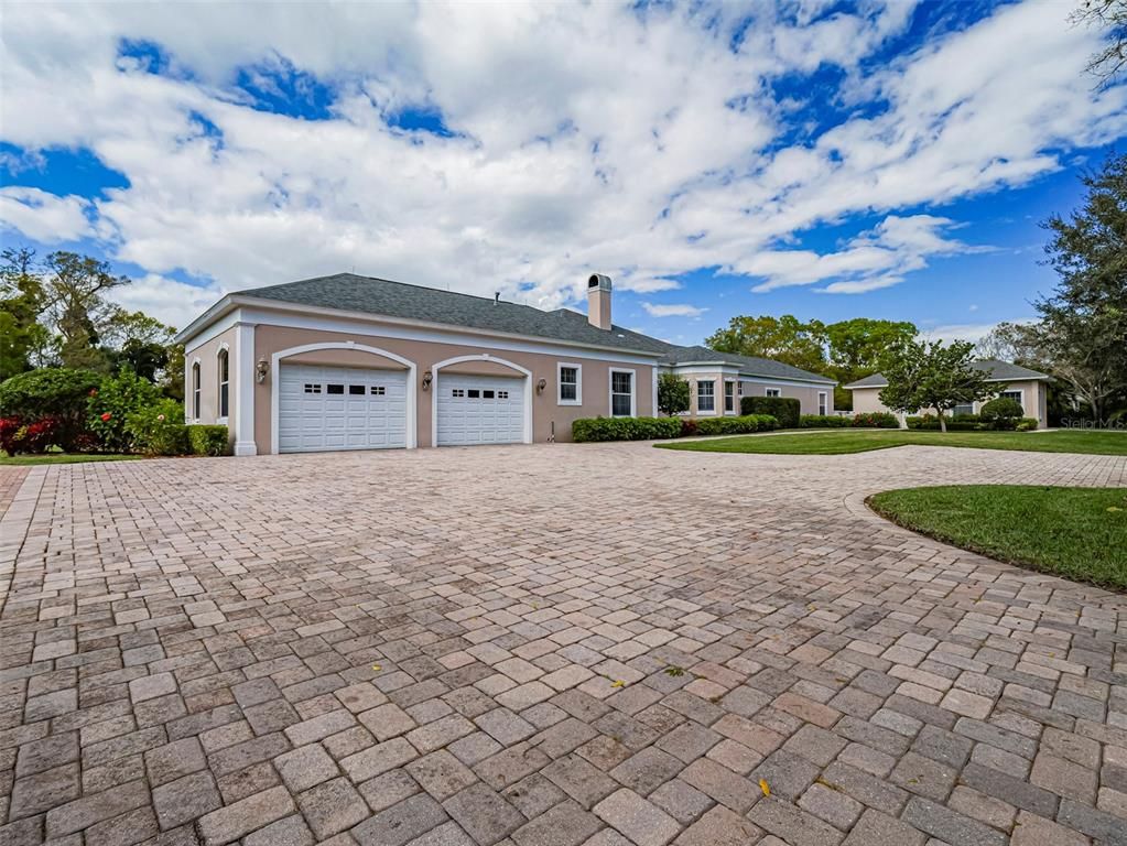 Attached, Exterior, Facade, Cape Cod