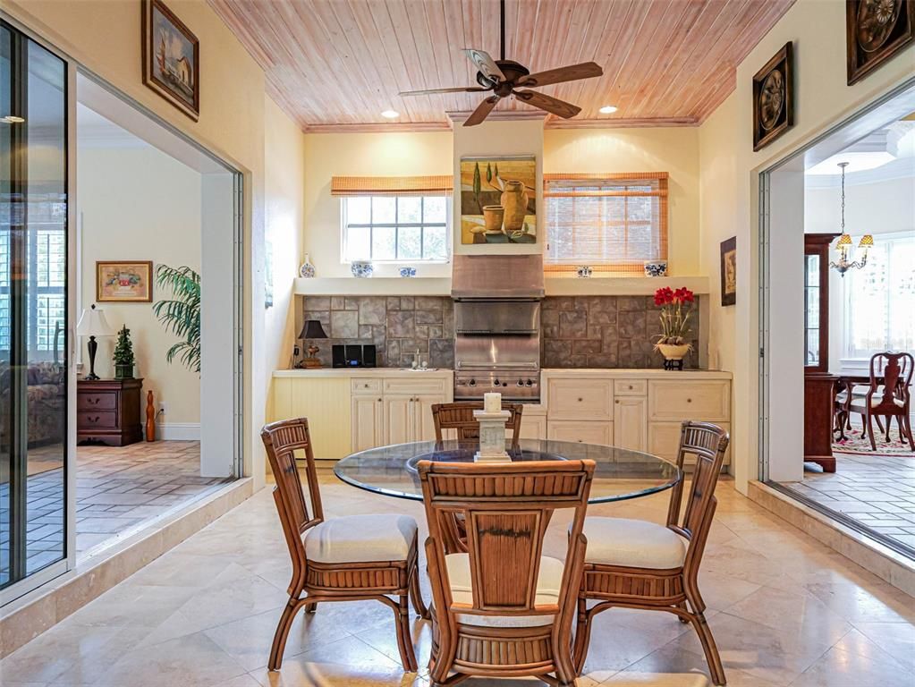 Dining room, Interior, Pendant Lights, Recessed Lighting, Wooden Ceilings