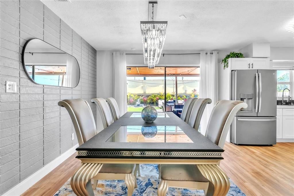 Chandelier, Dining room, Interior, Kitchen, Wood Texture Flooring