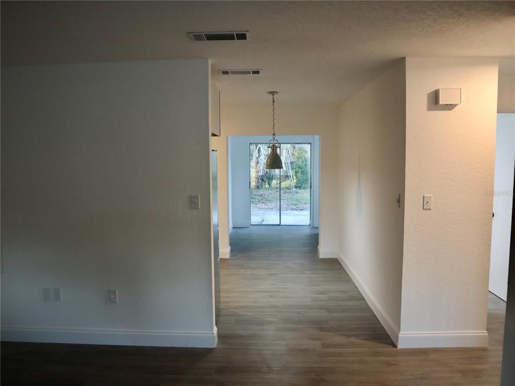 Interior, Pendant Lights, Wood Texture Flooring