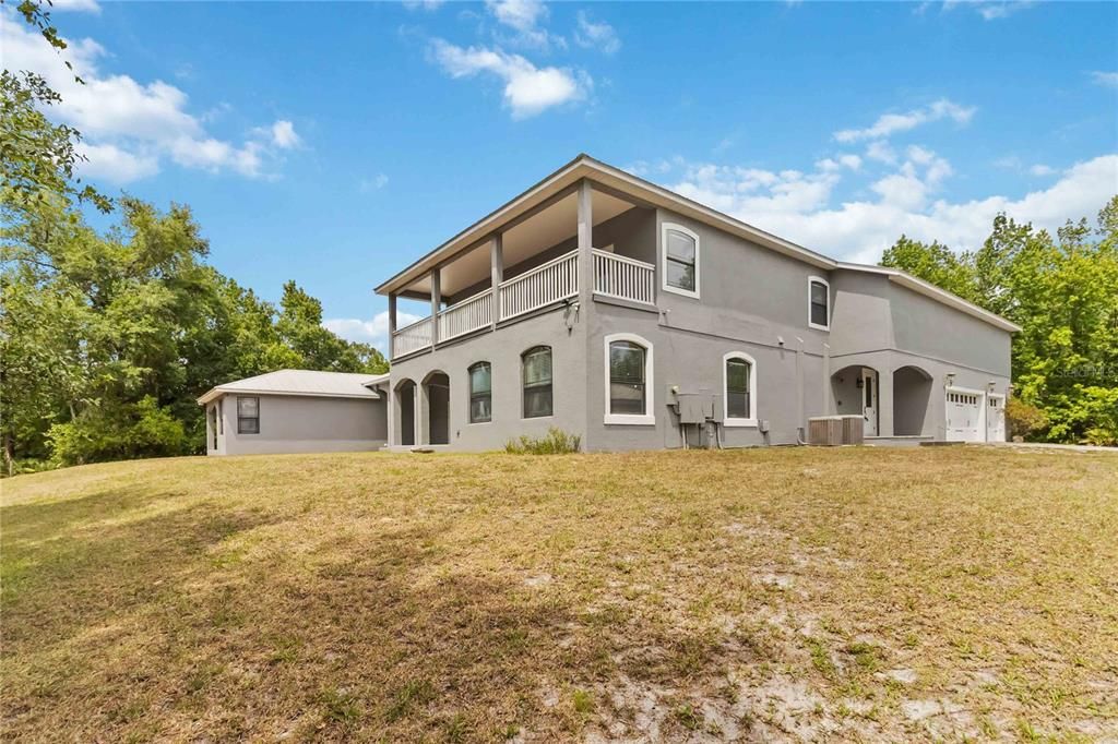 Backyard, Exterior