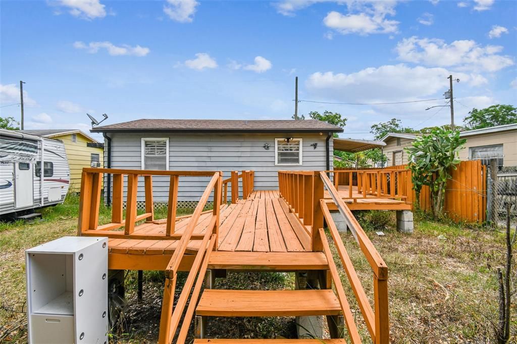 Backyard, Exterior