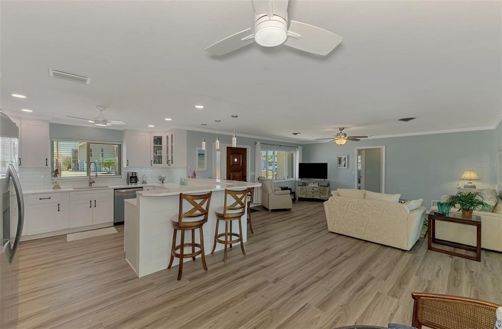 Interior, Kitchen, Living room, Pendant Lights, Recessed Lighting, Wood Texture Flooring